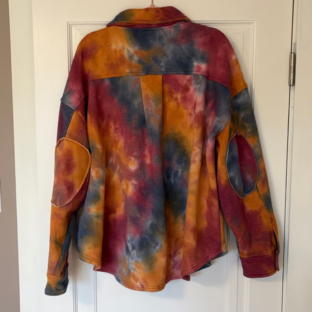 Shacket - Picture 4 of 6